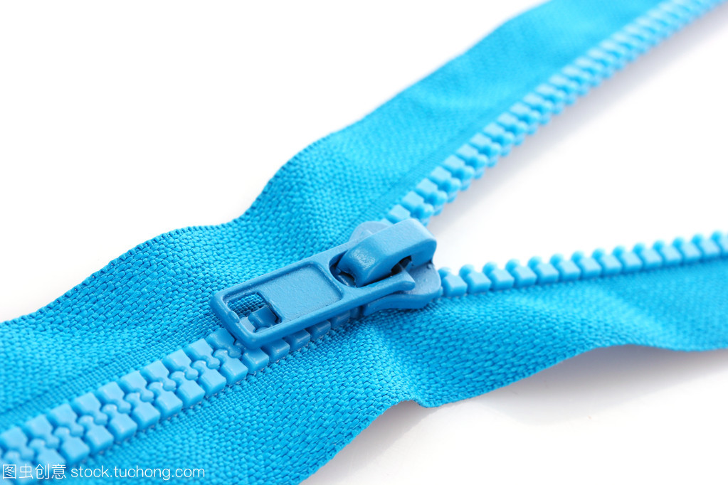 孤立在白色的藍(lán)色拉鏈特寫